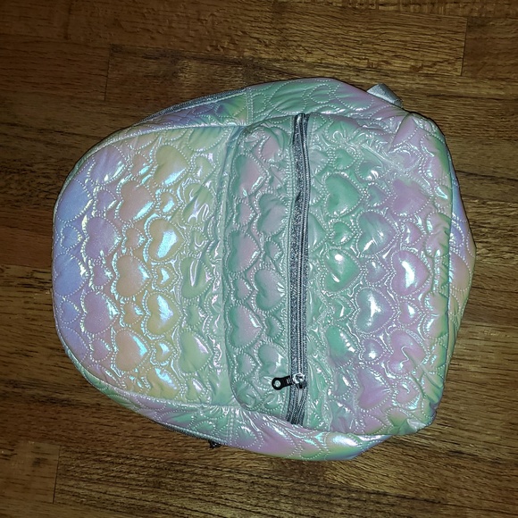 NWT Brother Sister Design Studio Iridescent Heart Backpack - Picture 1 of 4